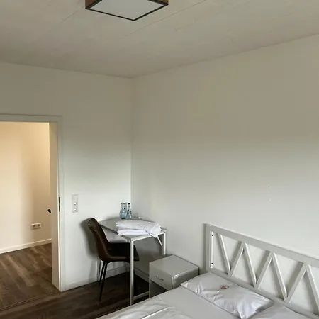 Cafe Und Restaurant Schlossblick Гостевой дом Kirchberg an der Jagst