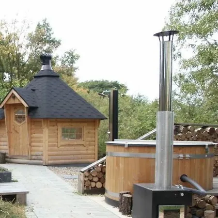 Гостевой дом Cafe Und Restaurant Schlossblick